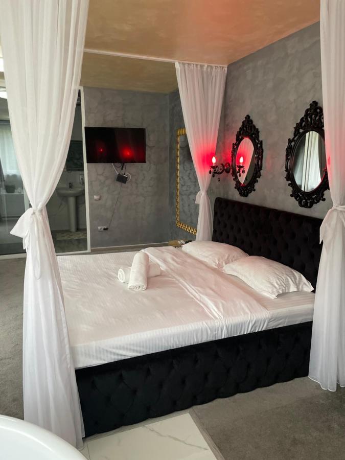 La Protap Calimanesti Hotel Ngoại thất bức ảnh