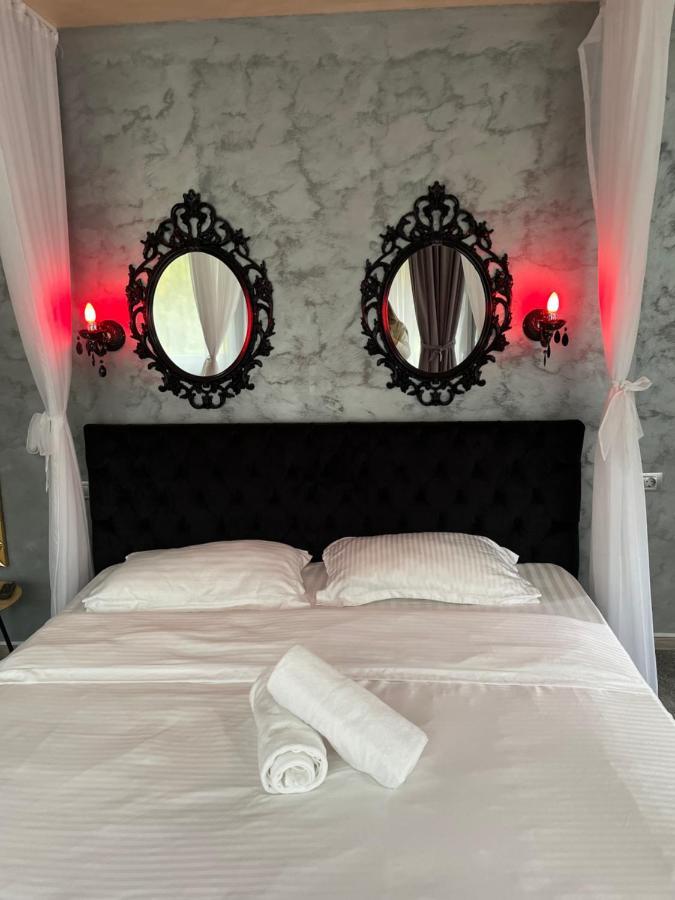 La Protap Calimanesti Hotel Ngoại thất bức ảnh