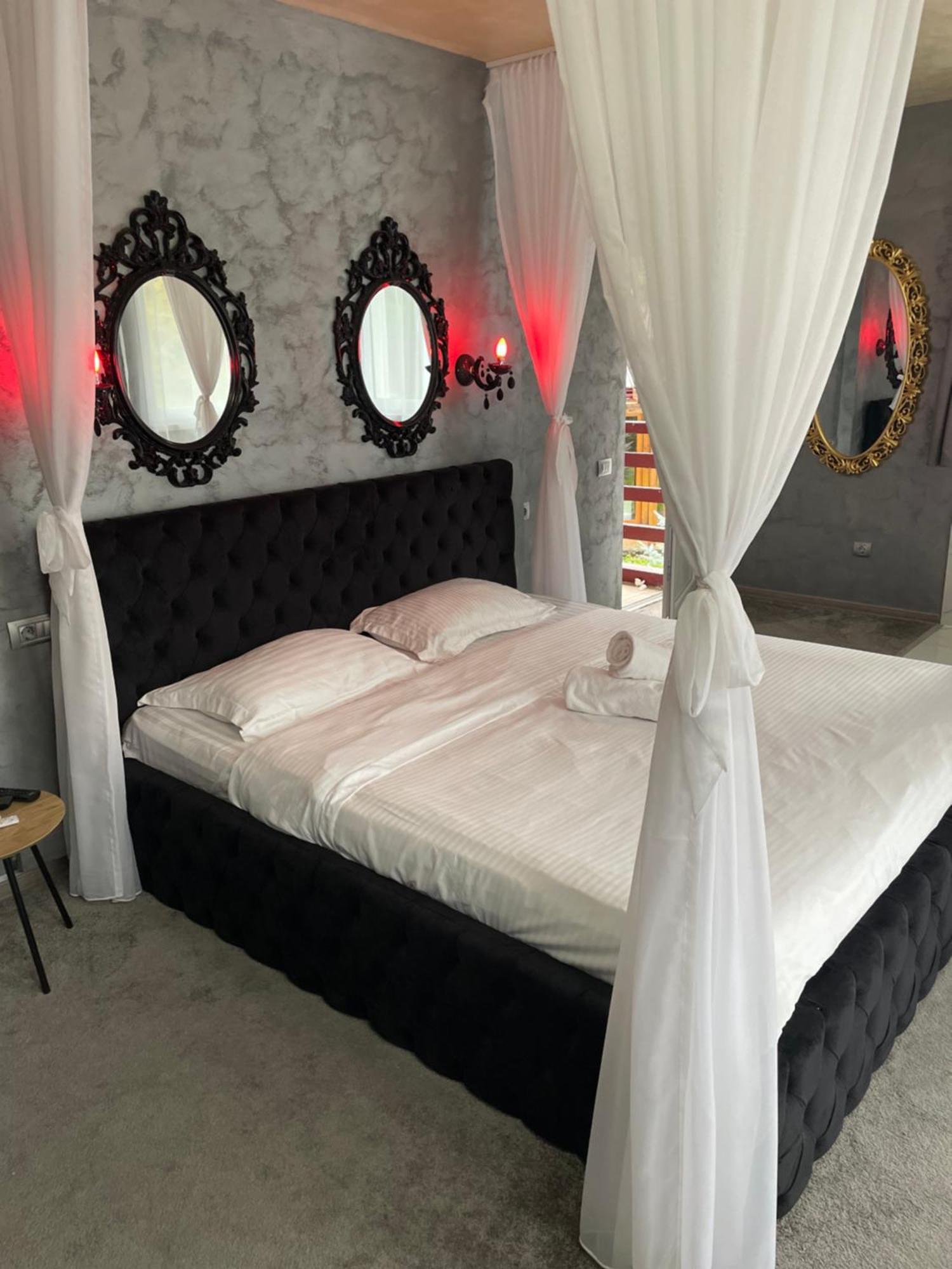 La Protap Calimanesti Hotel Ngoại thất bức ảnh